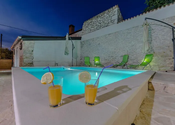 Rustic * Zadar